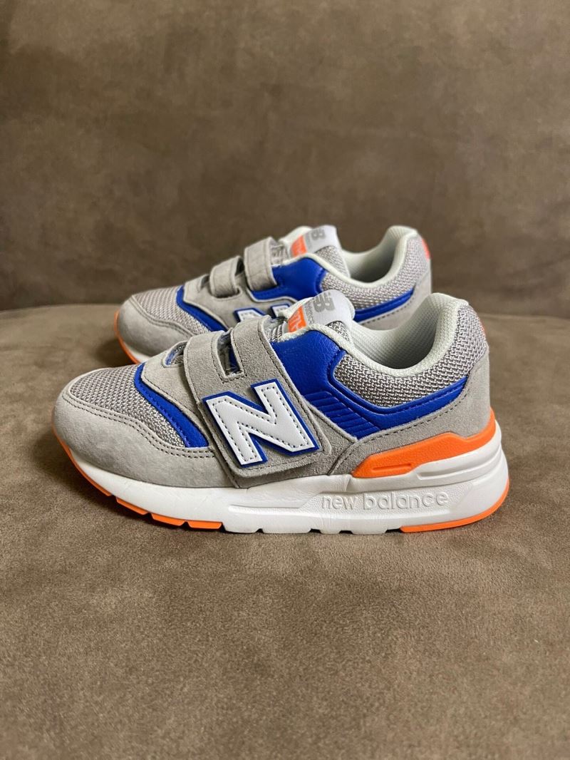 NEW BALANCE SHOES